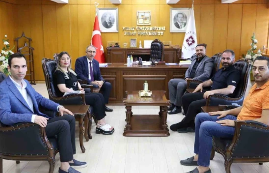 FHGC yönetimi, Rektör Göktaş ile bir araya geldi