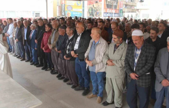 Gazze'de Hayatını Kaybedenler İçin Gıyabi Cenaze Namazı Kılındı