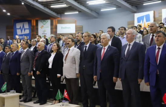 Fırat Üniversitesinde 2. Ulusal Ve Uluslararası Katılımlı  Öğrenci Kongresi Düzenlendi