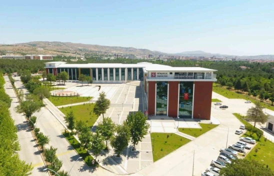 Fırat Üniversitesi, Türkiye'deki üç üniversiteden biri oldu