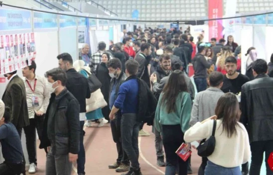 Güneydoğu Kariyer Fuarı'na büyük ilgi