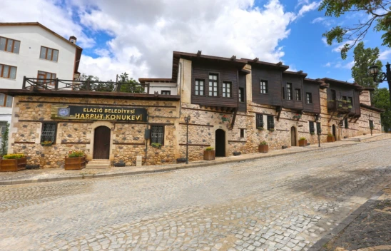Harput'un Tarihi Atmosferinde Konaklama: Elazığ Belediyesi Konukevi İlgi Görüyor