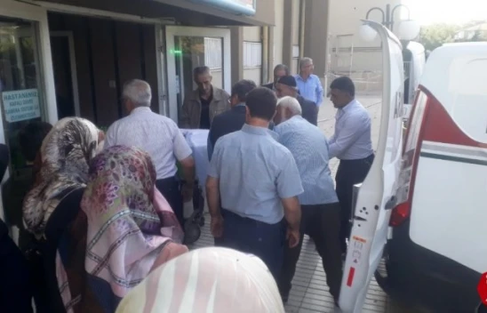 Hollanda'da Öldürülen 2 Çocuk Annesi Memleketi Elazığ'da Toprağa Verildi