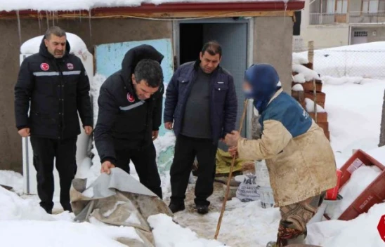 İl Özel İdaresi ekipleri, yaşlı kadının yardım çağrısına kayıtsız kalmadı