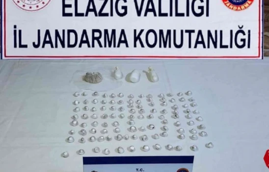 Jandarma uyuşturucu tacirlerine geçit vermiyor