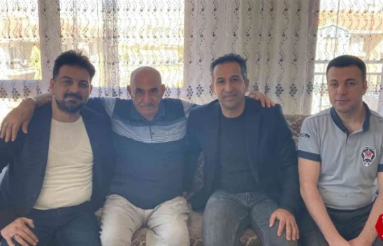 Kalp Masajı İle Hayatta Tutmuştu, Şimdi Bir Araya Geldiler