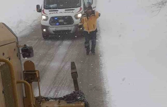 Elazığ'da Yoğun Kar Yağışı! Ağın'da Hasta Vatandaş İçin Seferberlik