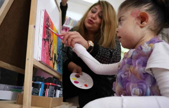 Kelebek Hastası Çocuğu Kendi Çocuğundan Ayırt Etmedi, Yaptıklarıyla Gönülleri Fethetti