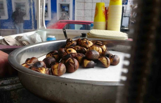 Elazığ'da Kışın Vazgeçilmezi Kestane Tezgahlarda Yerini Aldı