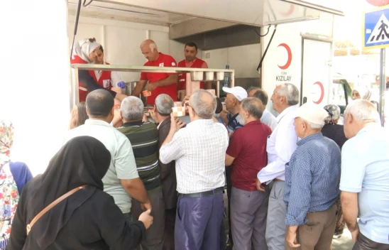 Kızılay Elazığ Şubesi'nden Muharrem Ayında Anlamlı Aşure İkramı