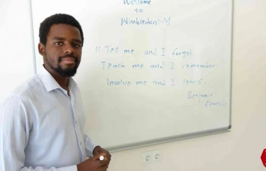 Nijerya'dan Öğrenci Olarak Geldiği Elazığ'da Kendi Dil Okulunu Açtı