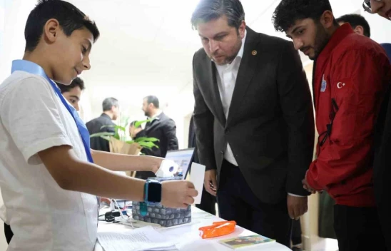 Elazığ'da Bilim Rüzgarı: Ali Kuşçu Bilim ve Sanat Merkezi'nde Öğrencilerden Geleceğe Umut Veren Projeler