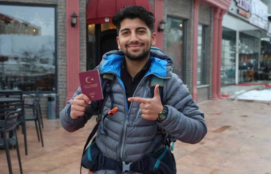 Elazığlı Genç Gezgin Hindistan'da Şaşırtıcı Bir Deneyim Yaşadı: 20 Bin Fareyle Tanıştı