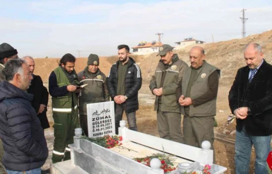 Orman Bölge Müdürlüğü, Kimsesizler Mezarlığına Gömülen Kızın Mezarına Ağaç Dikti