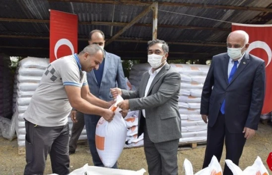 Palu'da çiftçilere yüzde 75 hibeli 28 ton yem bitkisi tohumu dağıtıldı