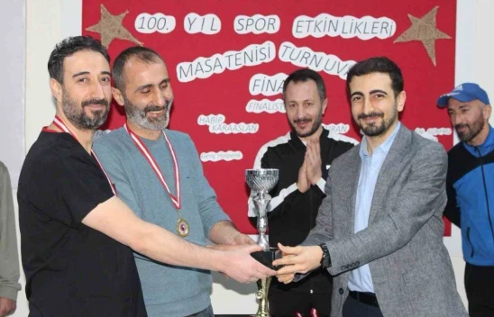 Elazığ Ruh ve Sinir Hastalıkları Hastanesi'nde 100. Yıl Coşkusu: Masa Tenisi Turnuvası Finali!