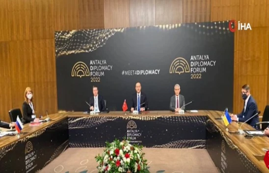 Rusya ve Ukrayna Zirvesinde Çıkan Kararları, Bakan Çavuşoğlu Açıkladı