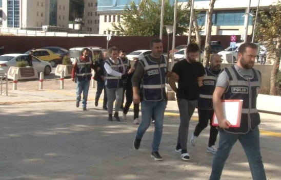 Şehidin Evini Soyan 3 Hırsız, 312 Saatlik Kamera İncelemesinin Ardından Yakalandı