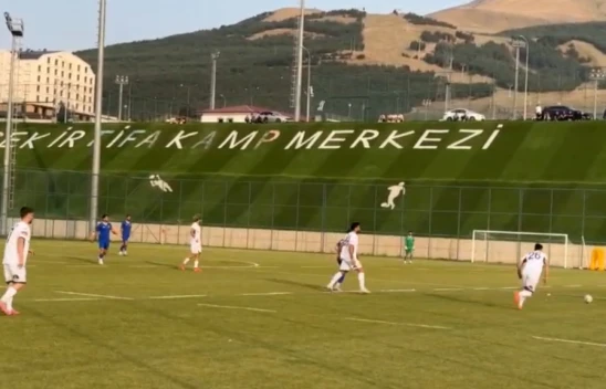 Seza Çimento Elazığspor, Hazırlık Maçında Sarıyer FK'yı 1-0 Mağlup Etti