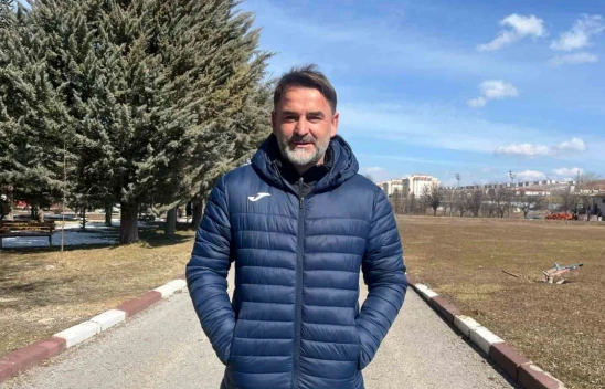 Elazığspor Teknik Direktörü Bülent Yenihayat: 'Arnavutköy Belediyespor Güçlü Bir Rakip'