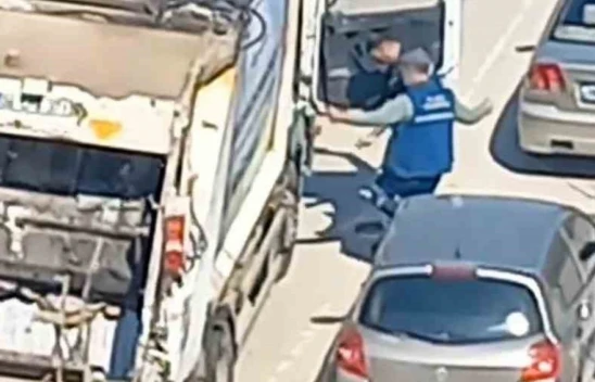 Elazığ'da Temizlik İşçilerinin Halay Molası Gülümsetti