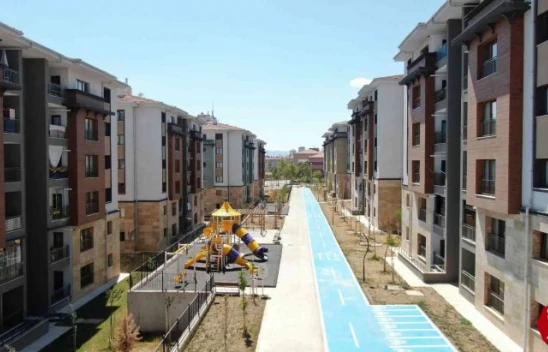 TOKİ konutlarında yaşayan depremzedeler: 'Devletimiz evimizi yaptı verdi, kim bize ev yapacaktı'