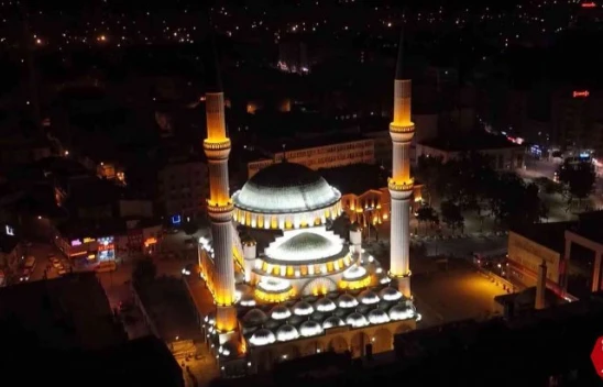 Türkiye'nin İlk Asansörlü Camisi İzzetpaşa, Ramazan Ayına Hazır