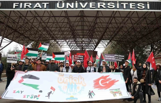 Üniversite öğrencileri Filistin için yürüdü
