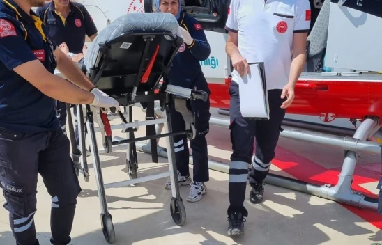 Şırnak'ta Yılanın soktuğu çocuk, Elazığ'da tedavi altına alındı