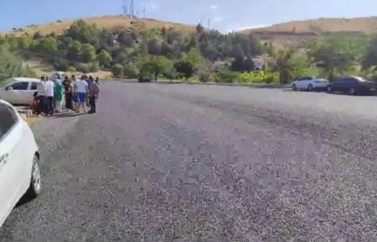 Yola dökülen mıcır kazaya neden oldu: 1 yaralı