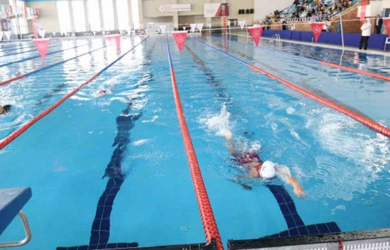Elazığ'da Ulusal Gelişim Ligi Yüzme Müsabakaları Tamamlandı: 5 Şehirden 188 Sporcu Yarıştı