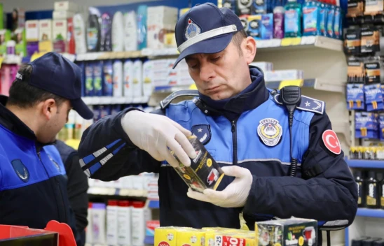 Zabıta Elazığ'da yeni yıl öncesi gıda denetimlerini artırdı: Raflar mercek altında