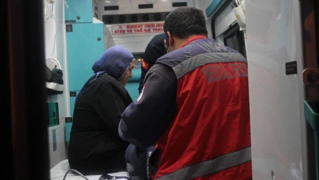 Elazığ'da Yangın, 6 Kişi Hastaneye Kaldırıldı