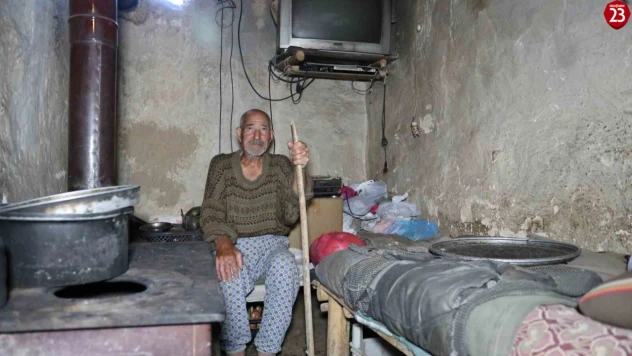 Ambulansa binerken 'Çizmelerim çıkarayım mı' sözüyle gönülleri fethetti, hayatından dram çıktı
