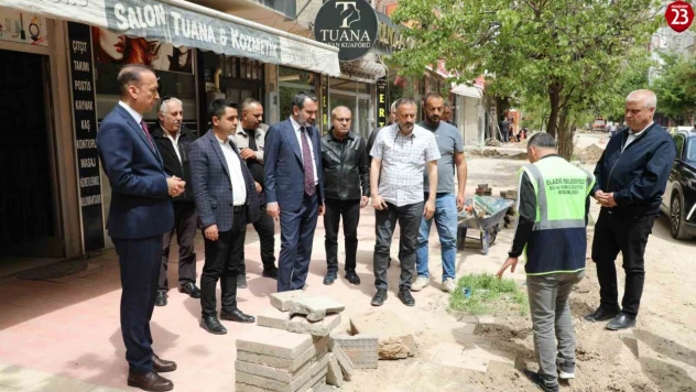 Elazığ'da Altyapı Dönüşümünde Yeni Adım: Namık Çiftçi Caddesi'nde Çalışmalar Hız Kesmiyor!