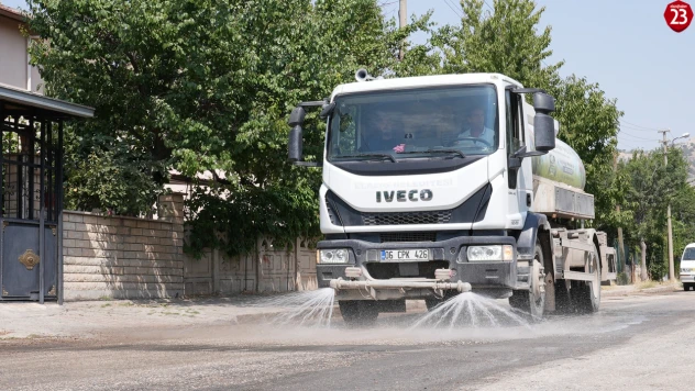 Elazığ Belediyesi'nden Doğukent Mahallesi'nde Kapsamlı Temizlik Çalışması