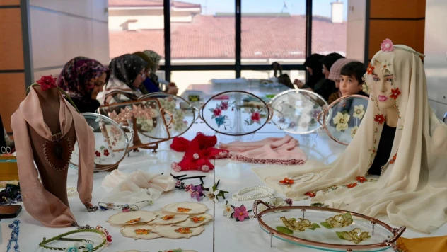 Elazığ Belediyesi ve TÜBİTAK'tan Kadınlara El Emeği Kursu