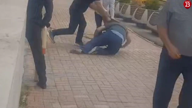 Elazığ Adliyesi Önünde Yumruklu Kavga! O Anlar Kamerada