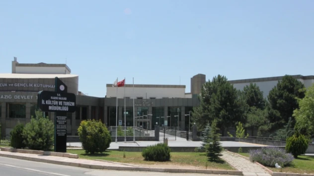 Elazığ'da Minik Tiyatroseverler 'Kraliçe Maya' ile Doğayı Keşfedecek