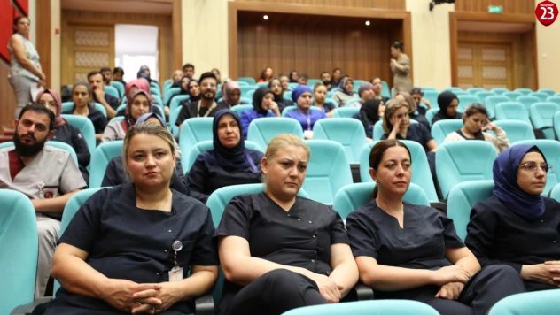 Fırat Üniversitesi Hastanesinde Kadına Yönelik Şiddet ve Erken Yaşta Evliliklerle Mücadele Eğitimi Verildi