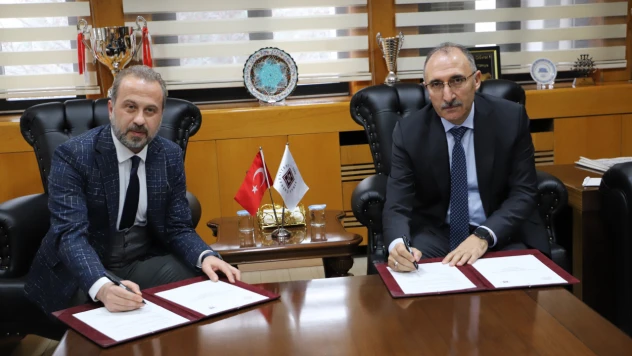 Fırat Üniversitesi ile İl Milli Eğitim Müdürlüğü Arasında Eğitim İş Birliği Protokolü İmzalandı