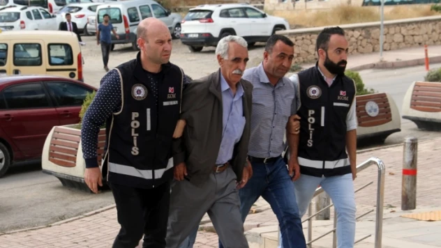 Otomobilde 10 Tabancayla Yakalanan 2 Şüpheli Tutuklandı