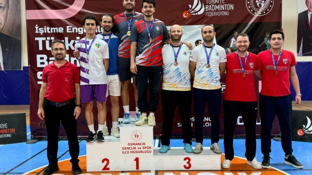 Hasan Baygeldi Türkiye Üçüncüsü Oldu: Elazığ'a Badminton'da Gurur