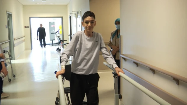 Sedyeyle Geldi, Destekle Yürüyerek Taburcu Oldu