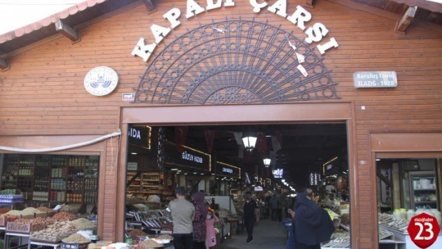 Elazığ Tarihi Kapalı Çarşı'da Bayram Yoğunluğu