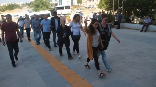 Elazığ'da PKK/KCK Operasyonu, 6 Şüpheli Adliyeye Sevk Edildi