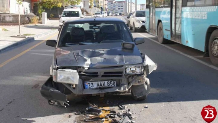 Elazığ'da trafik kazası: 2 yaralı