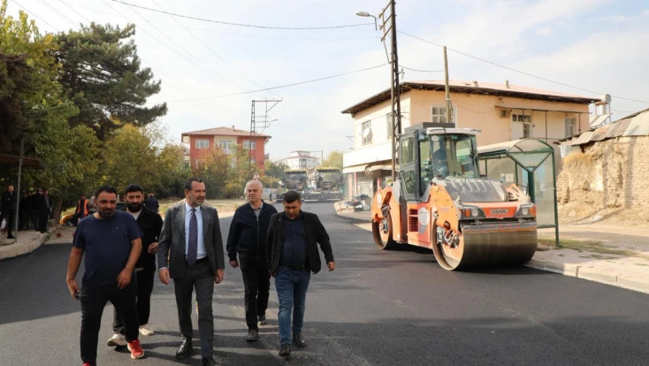 Başkan Şerifoğulları, Mahalle Çalışmalarını Yerinde İnceledi