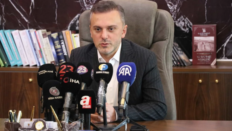 AK Parti Genel Başkan Yardımcısı Kandemir, Elazığ'da Partililerle Bir Araya Geldi