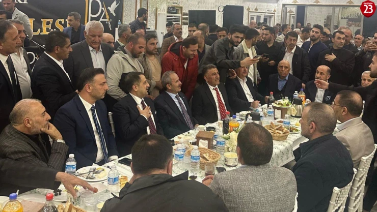 AK Parti Genel Merkez Yöneticisi Ferhat Dağ, Pinyanişi Ailesi'nin İstanbul Esenyurt'taki İftarına Katıldı